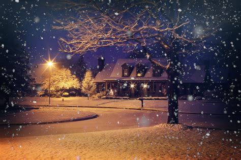 クリスマス 写真 - 雪の降る夜に、なぜかカメラが笑い出す